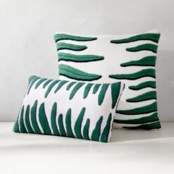 Gato Outdoor Throw Pillow 20'' -Furniture Sales Store GatoODPillowGroupFHS23