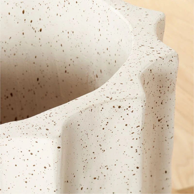 Scallop White Clay Indoor/Outdoor Planter Medium 4 Scallop White Clay Indoor/Outdoor Planter Medium - Image 4