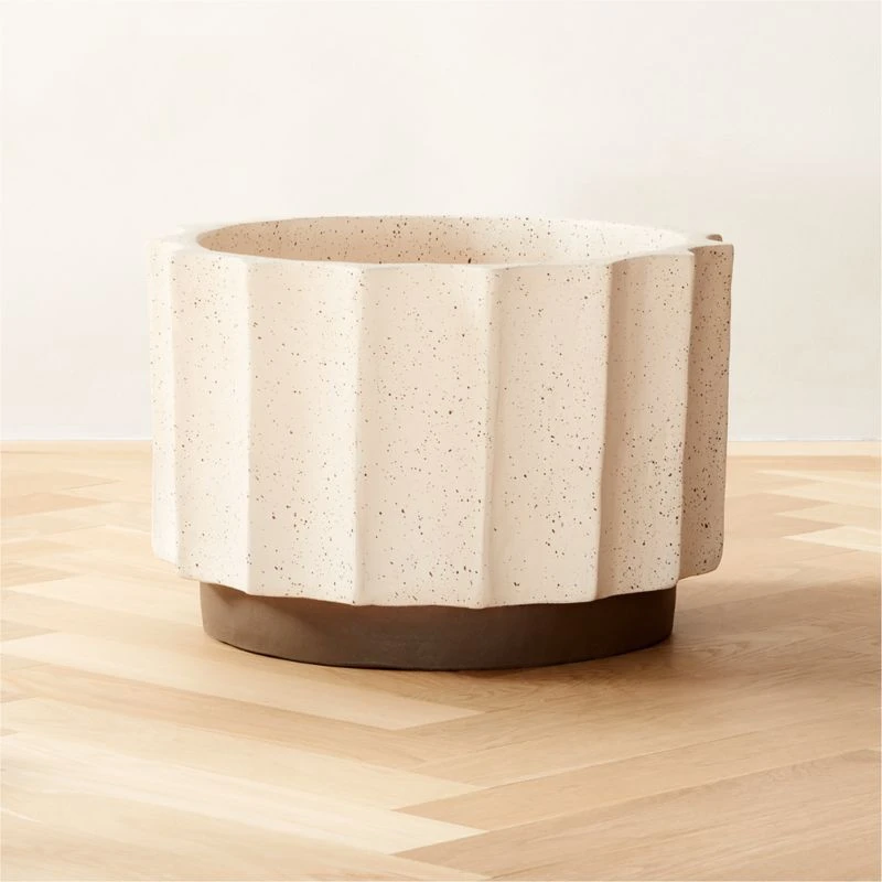 Scallop White Clay Indoor/Outdoor Planter Medium 1 Scallop White Clay Indoor/Outdoor Planter Medium