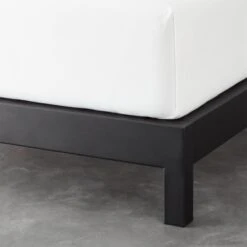 Simple Black Metal King Platform Bed -Furniture Sales Store SimpleMetalBsQROF18